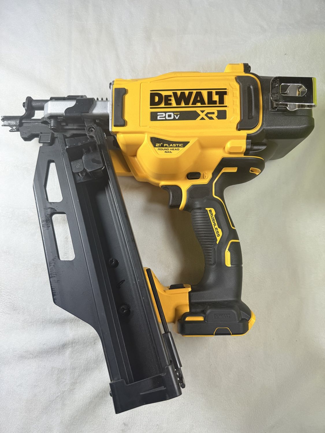 DCN920B 20-Volt 21° Cordless Framing Nailer (Tool-Only), Condition: New