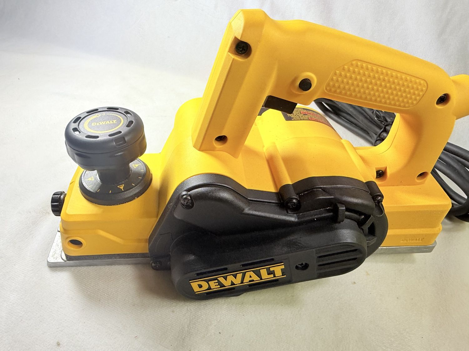 D266765 .5 Amp Corded 3-1/4 in. Portable Handheld Planer, Condition: Used-like new