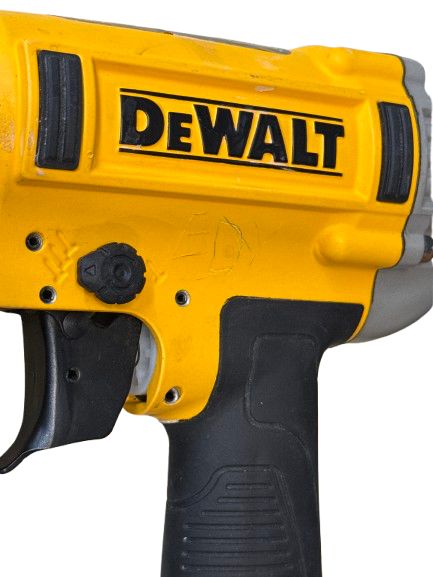 DWFP12233 18-Gauge Pneumatic Brad Nailer, Condition: Used