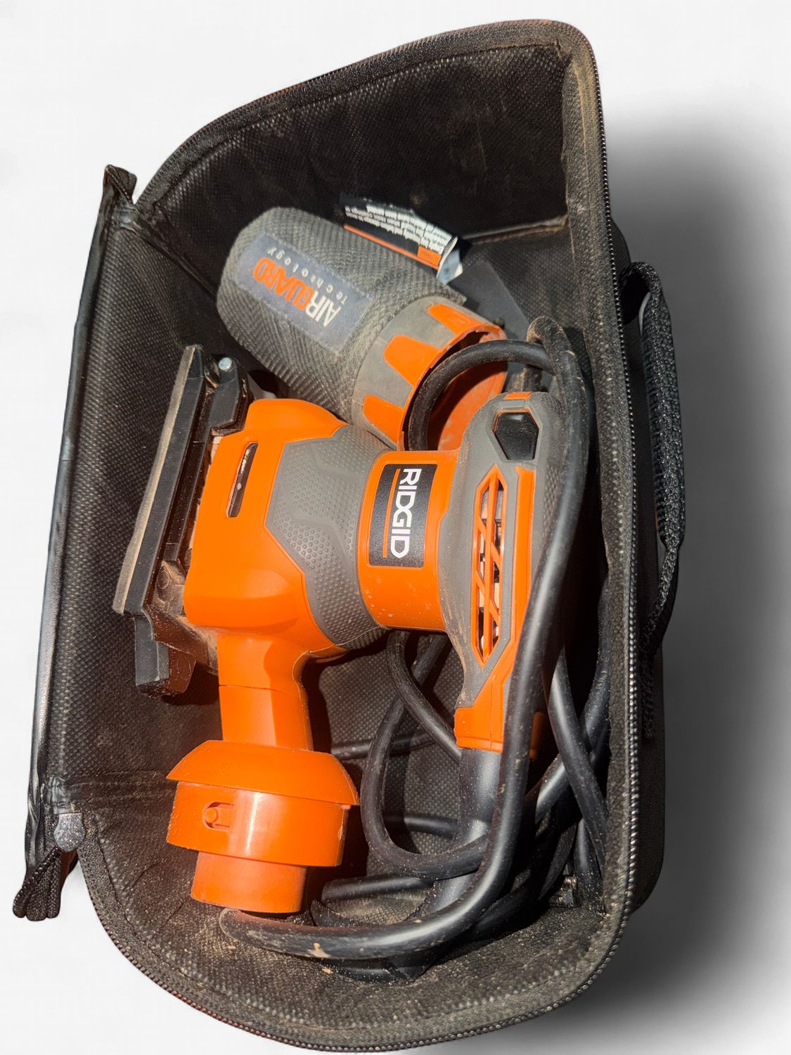 R25011 2.4 Amp Corded 1/4 Sheet Sander with AIRGUARD Technology, Condition: Used