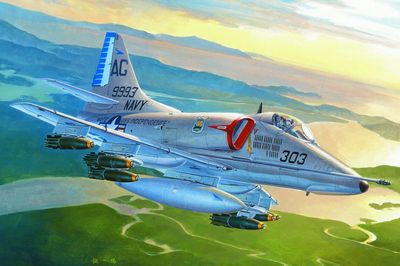A-4E Sky Hawk 1/72 #87254 by Hobby Boss