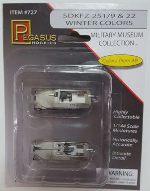 Pegasus SdKfz 251/9 &amp; 22 1/144 Halftrack Winter Camo (2)