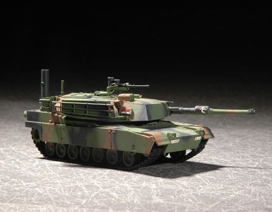 M1A1 Abrams MBT 1/72 #07276 by Trumpeter