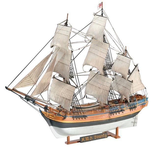HMS Bounty 1/110 Model Sailing Ship Kit #5404 by Revell
