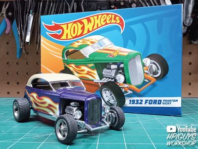 1932 Ford Phantom Vicky Hot Wheels 1/25 #1313 by AMT