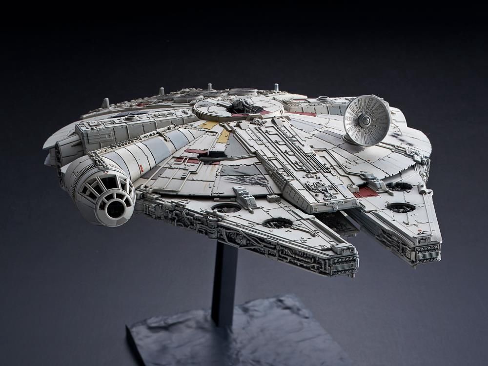 Millennium Falcon [The Rise of Skywalker) 1/144 Star Wars Model Kit #5058195 by Bandai