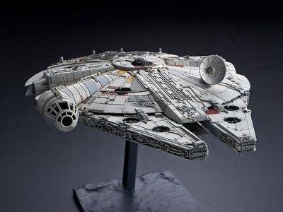 Millennium Falcon [The Rise of Skywalker) 1/144 Star Wars Model Kit #5058195 by Bandai