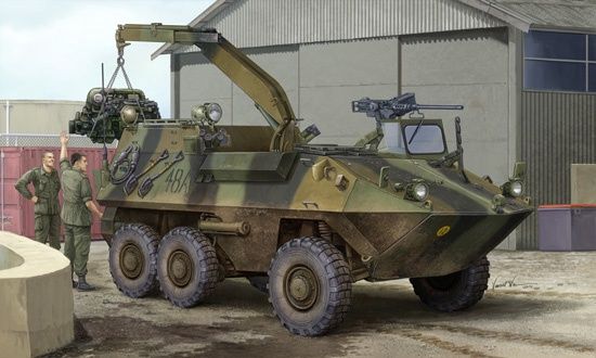 Canadian Husky 6x6 APC 1/35 by Trumpeter