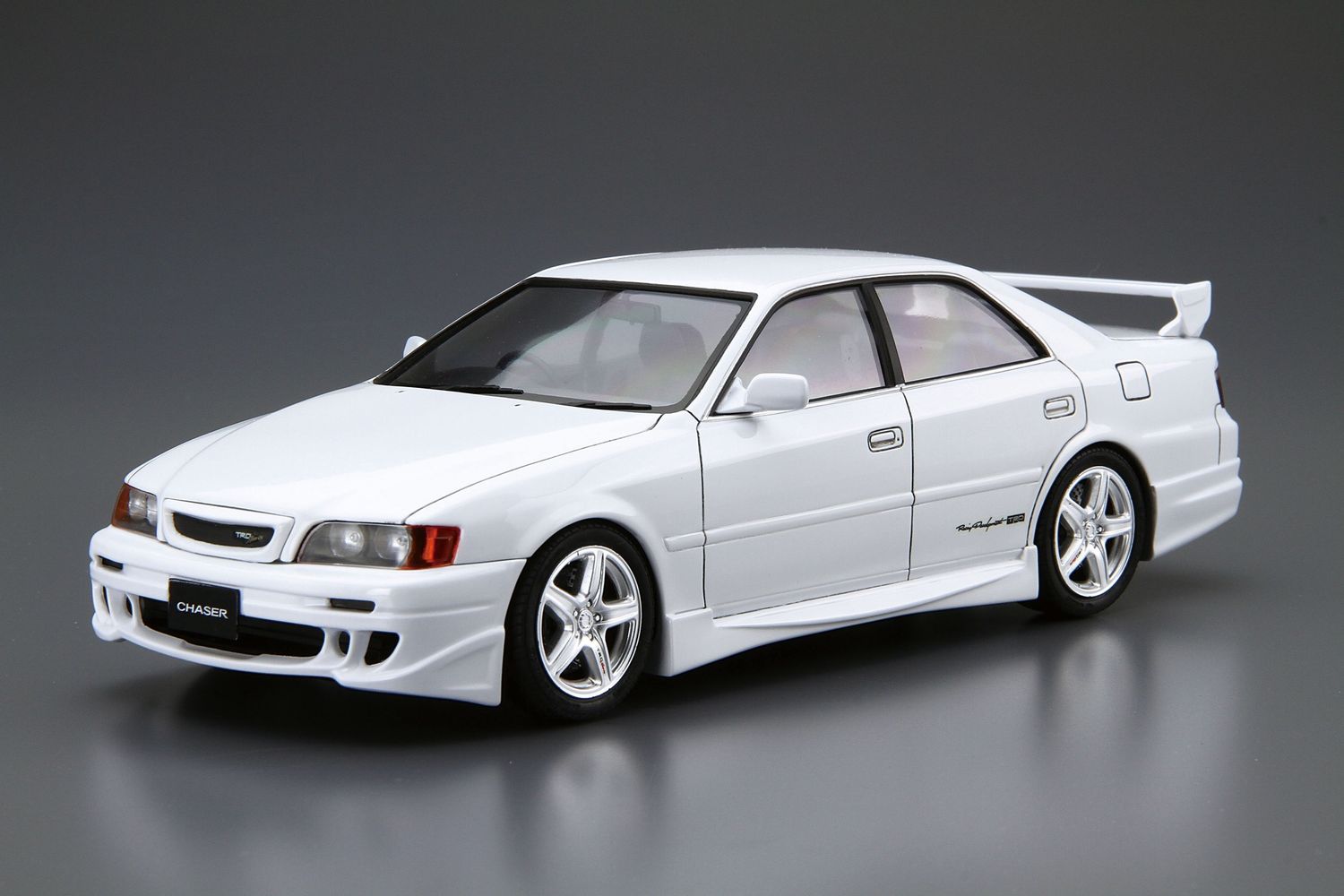 1998 Toyota JZX100 Chaser 1/24 Model Car Kit #06880 by Aoshima