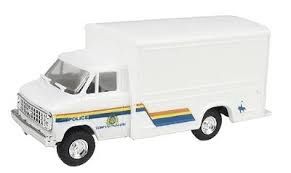 Trident Miniatures HO 1:87 Scale Vehicle 90299 Chevrolet Cargo Box Van RCMP