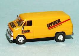 Trident Miniatures HO 1:87 Scale Vehicle 90288 Chevrolet Ryder Cargo Van
