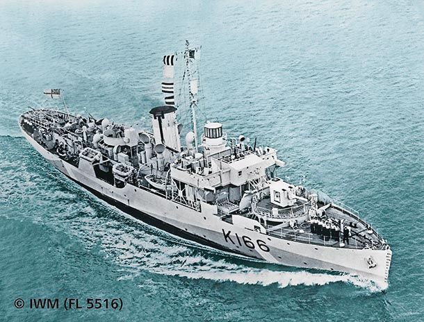 HMCS Snowberry 1/144 Model Ship Kit #5132 by Revell