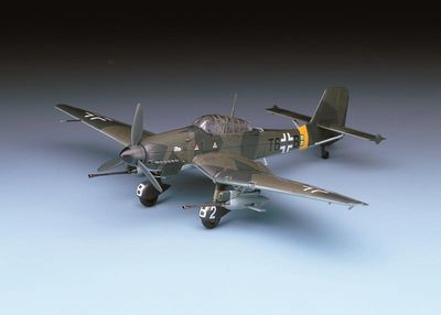 JU-87G Stuka "Tank Buster" 1/72 by Academy