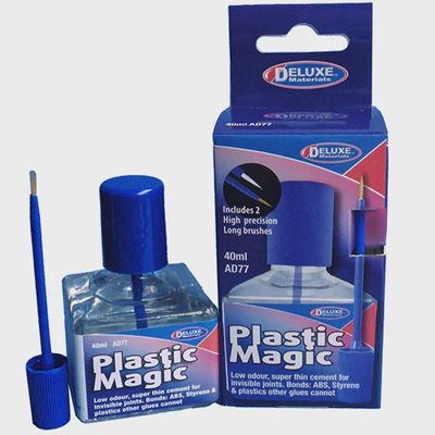 Deluxe Materials Plastic Magic Super-Thin Cement 40ml Bottle w/2 Brushes