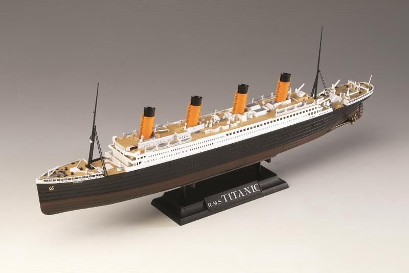 RMS Titanic Centenary Anniversary 1/700 Model Ship Kit #14214 by Academy