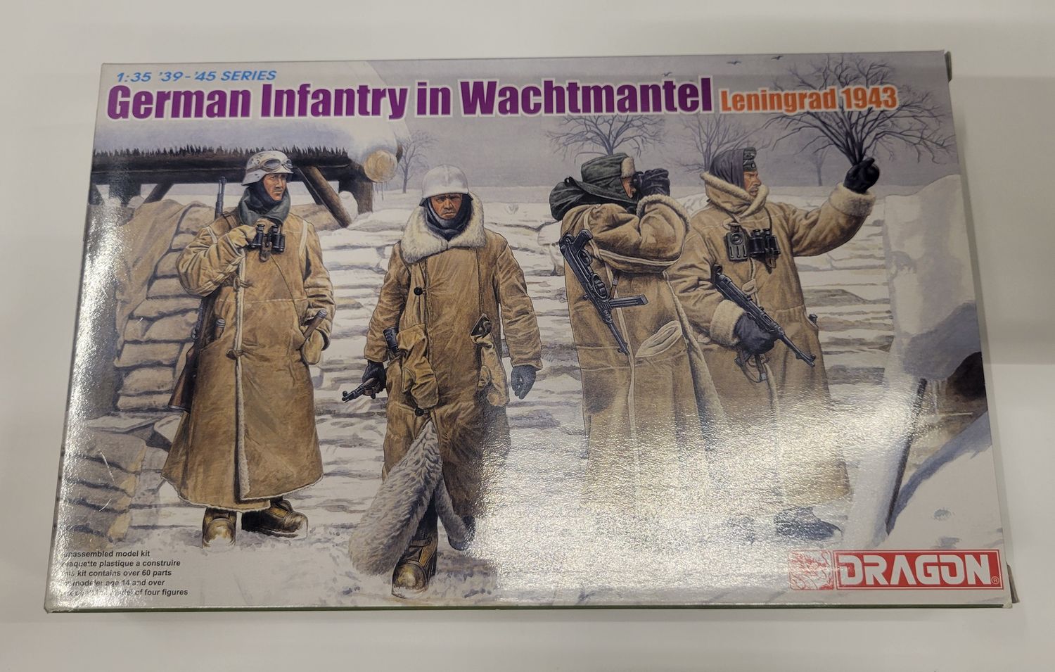 (Pre Owned) German Infantry in Wachtmantel Leningrad 19431/35 #6518