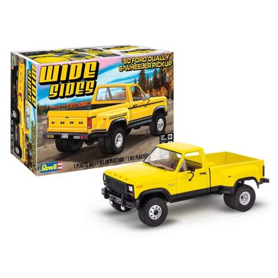 1980 Ford Dually 6-Wheeler Pickup Wide Sides 1/25 #4546 by Revell
