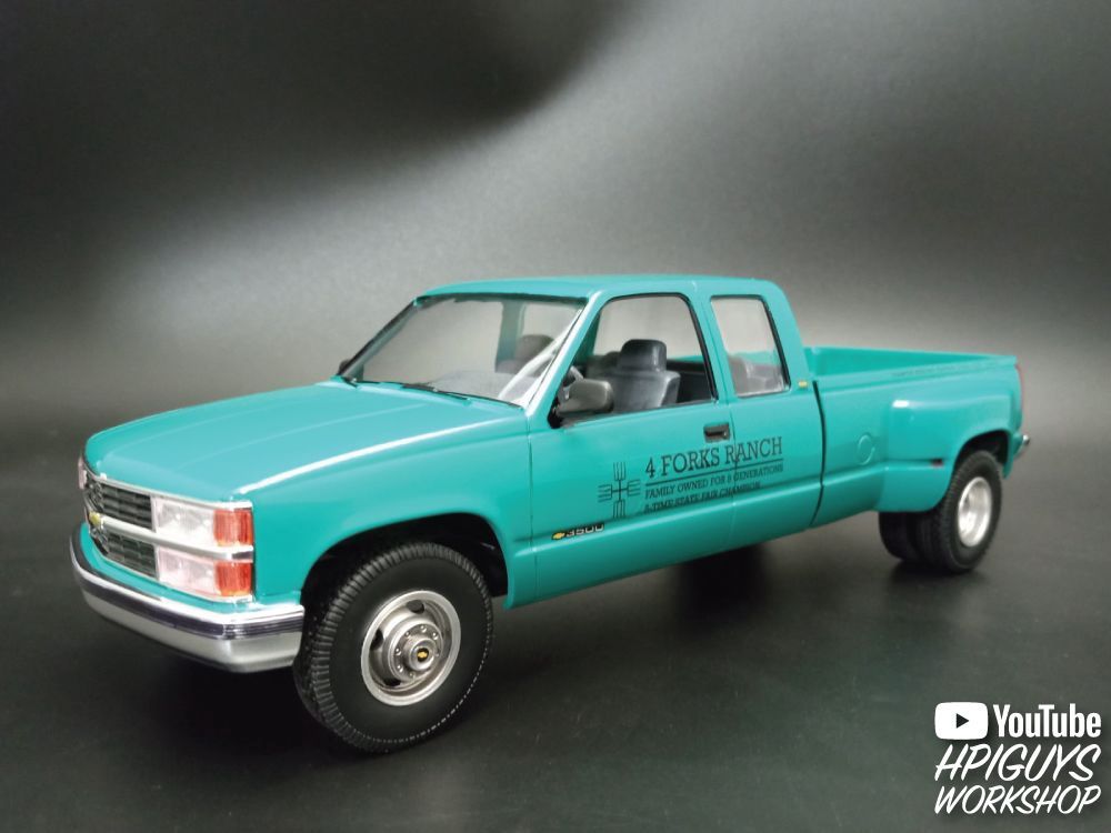 1996 Chevrolet C-3500 Dually Pickup Easy Build 1/25 #1409 by AMT