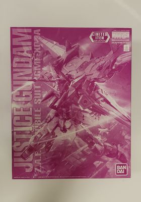 (Pre Owned) MG 1/100 Gundam Seed Justice Gundam Z.A.F. Mobile Suit ZGMF-X09A Limited Item (torn box)
