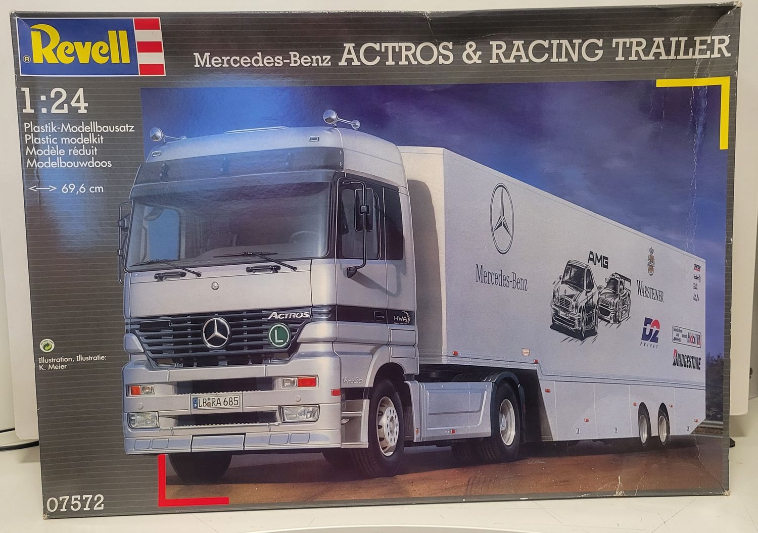(Pre Owned) Mercedes Benz Actros &amp; Racing trailer1/24 07572