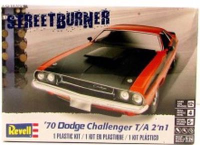 1970 Dodge Challenger T/A Street Burner 2-in-1 1/24 Model Car Kit #2596 by Revell