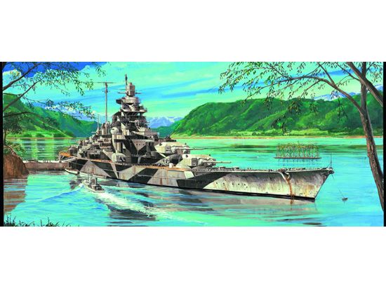 Tirpitz 1944 1/700 Model Ship Kit #5712 by Trumpeter
