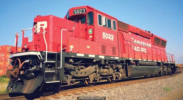 Boswer SD30C-ECO 2015/2016 Version - LokSound &amp; DCC - Canadian Pacific #5026 (red, white)