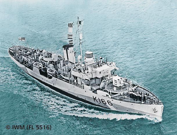 HMCS Snowberry 1/144 Model Ship Kit #5132 by Revell