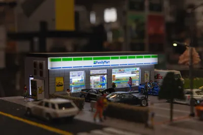 Cardinal 1/64 Diorama Kit Family Mart - 710021