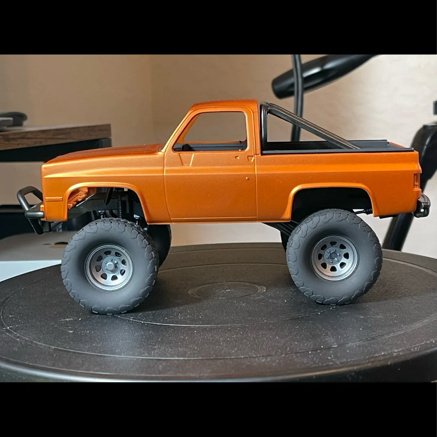 Model Maker's Accessory Kit for Revell 1/24 Stranger Things K5 Blazer Basic Lift Trans Kit