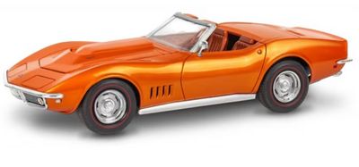 1968 Corvette L-88 Roaster 1/25 #4572 by Revell