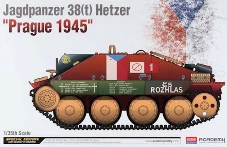 1945 Hetzer Prague LE 1/35 by Academy