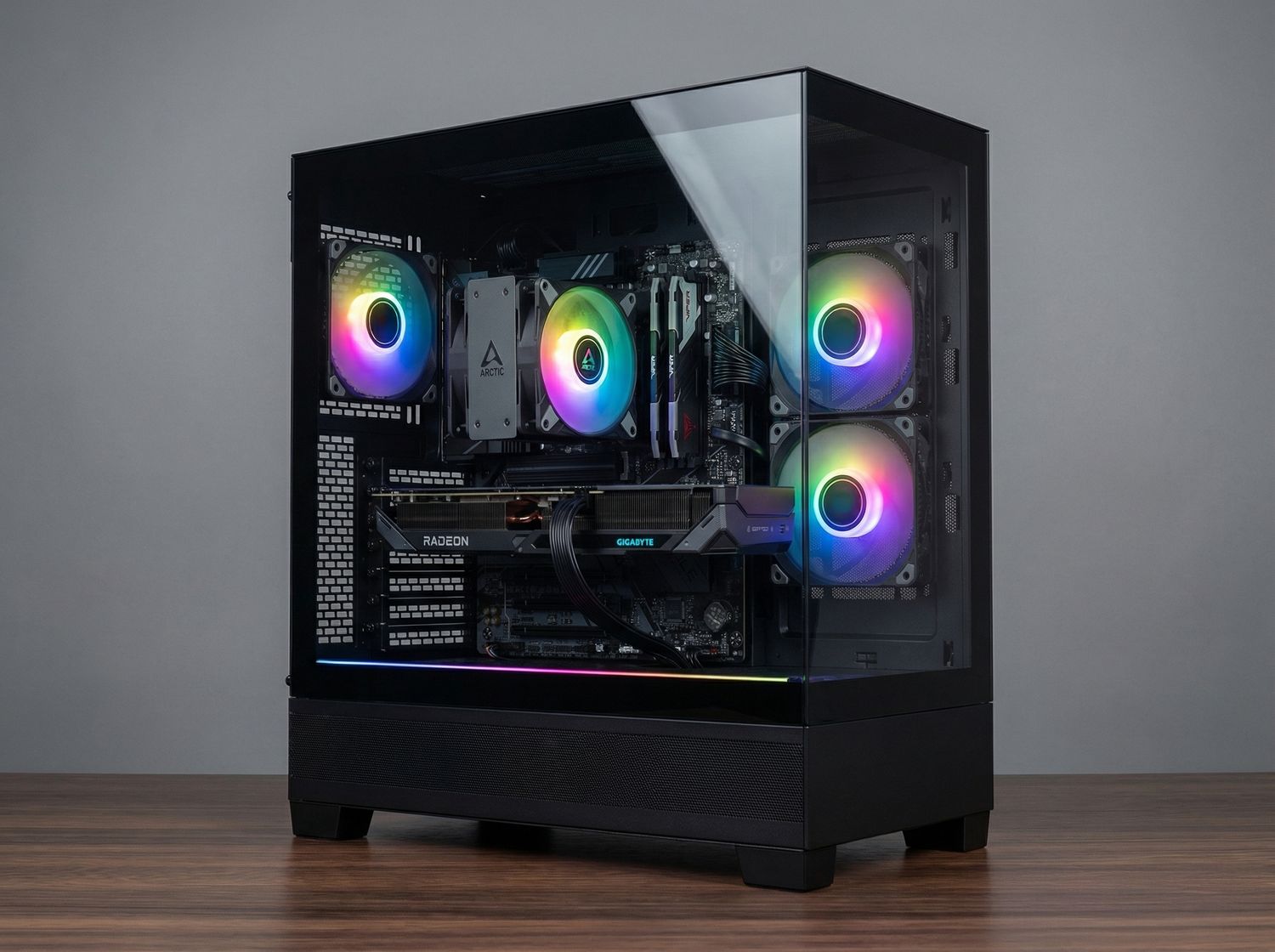 Ryzen 5 7500F / RX 9060 XT / 32 GB RAM / 1TB Dysk M.2 / Phanteks XT View / Akwarium