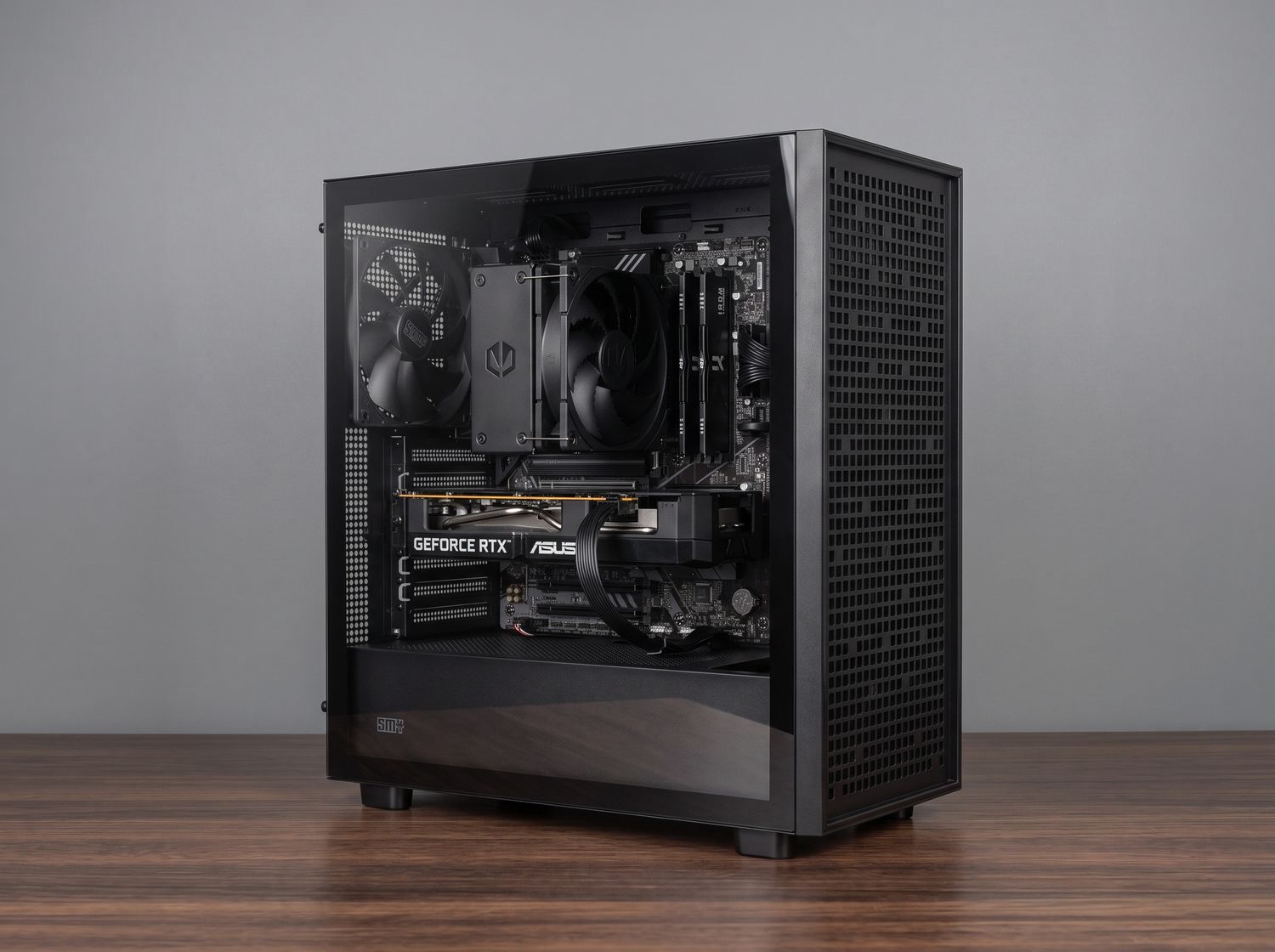 Ryzen 5 7500f / RTX 5060 8GB / 16 GB RAM / 1TB Dysk M.2 / SMX Casette / Bez RGB