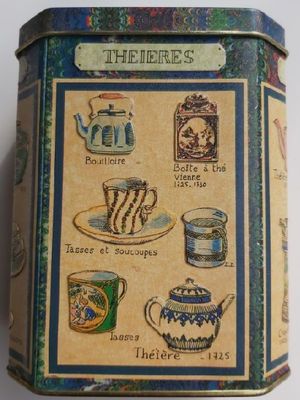 Scatola Latta Francese Tin Box Theieres Tea figure in rilievo 8002 Vintage Scatola Latta Francese Tin Box Theieres Tea figure in rilievo 8002 Vintage