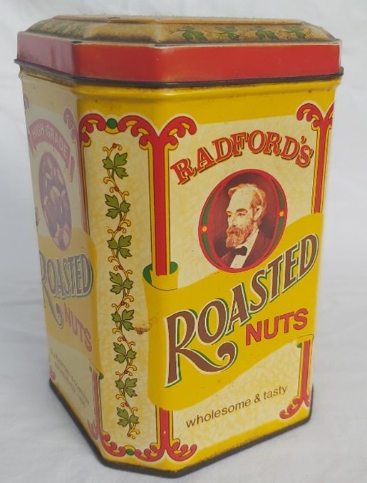 Scatola Latta Tin Box Vintage Radford's Roasted Nuts con 2 Cerniere Scatola Latta Tin Box Vintage Radford's Roasted Nuts con 2 Cerniere