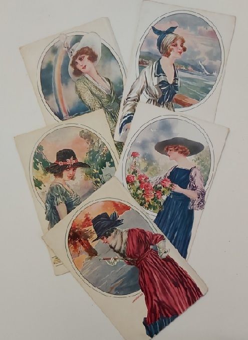 Serie di 5 Cartoline Postali Inizi del '900 Donne con Sfondi in Ovali Vintage
