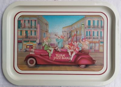 Set Vassoio e 6 Sottobicchieri Turà Jazz Band Latta Mywatt Compagnia delle Indie 1984 Set Vassoio e 6 Sottobicchieri Turà Jazz Band Latta Mywatt Compagnia delle Indie 1984