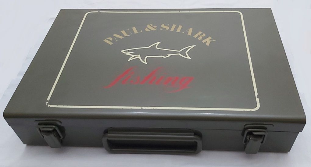 Valigetta Metallo Latta Paul & Shark Fishing Verde Militare Anni ‘80. Valigetta Metallo Latta Paul & Shark Fishing Verde Militare Anni ‘80.