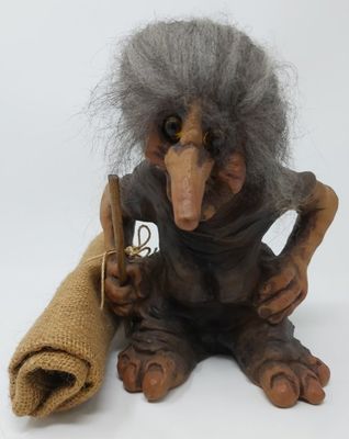 Troll Fosse Norway Troll Befana con Bastone (da Collezione) Troll Fosse Norway Troll Befana con Bastone (da Collezione)