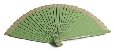 Ventaglio Spagnolo in Legno Tinta Unita Colore Verde Chiaro con Glitter Ventaglio Spagnolo in Legno Tinta Unita Colore Verde Chiaro con Glitter