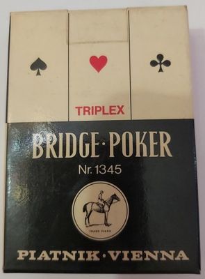 Mazzo di Carte Poker Triplex Bridge-Poker Nr 1345 Piatnik Vienna Mazzo di Carte Poker Triplex Bridge-Poker Nr 1345 Piatnik Vienna