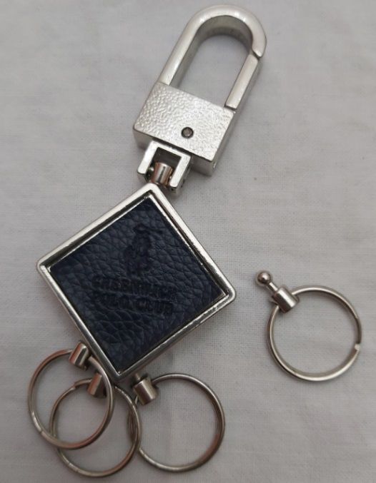 Portachiavi Acciaio Rombo Pelle Scura 4 Anelli Sfilabili a Scatto Greenwich Polo Club Portachiavi Acciaio Rombo Pelle Scura 4 Anelli Sfilabili a Scatto Greenwich Polo Club