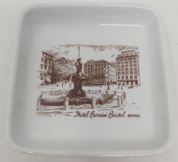 Posacenere Pubblicitario Portacenere Hotel Bernini Bristol Roma Anni ’50 Richard Ginori Posacenere Pubblicitario Portacenere Hotel Bernini Bristol Roma Anni ’50 Richard Ginori