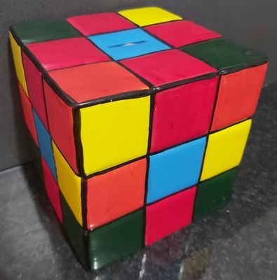 Salvadanaio in Ceramica Piggy Bank Cubo di Rubik Spigolo cm 15 Salvadanaio in Ceramica Piggy Bank Cubo di Rubik Spigolo cm 15