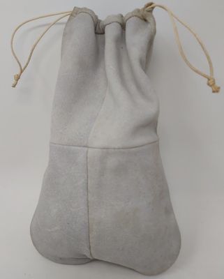 Sacchetto Pelle Originale di un Casinò Dismesso nel 1965 Porta Fiches e Bussolotti Tombola Sacchetto Pelle Originale di un Casinò Dismesso nel 1965 Porta Fiches e Bussolotti Tombola