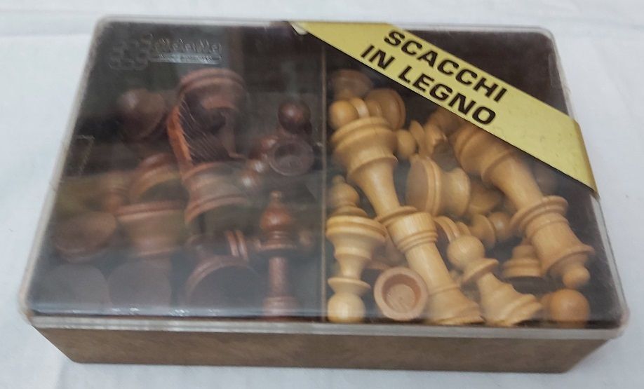 Scacchi in Legno Marrone Chiaro e Marrone Scuro Didatto Vintage