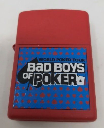 Accendino Zippo Bad Boys of Poker Finitura Opaco Matte Rosso Anno 2006 Accendino Zippo Bad Boys of Poker Finitura Opaco Matte Rosso Anno 2006