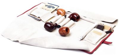 Avvolgibile Portapipe (4) Accessori da Viaggio Savinelli in Pelle (disponibile verde o rosso) Avvolgibile Portapipe (4) Accessori da Viaggio Savinelli in Pelle (disponibile verde o rosso)