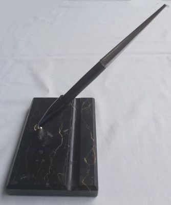 Base Marmo Nero Venato Stiloforo Stilvania Pennino Oro 14k